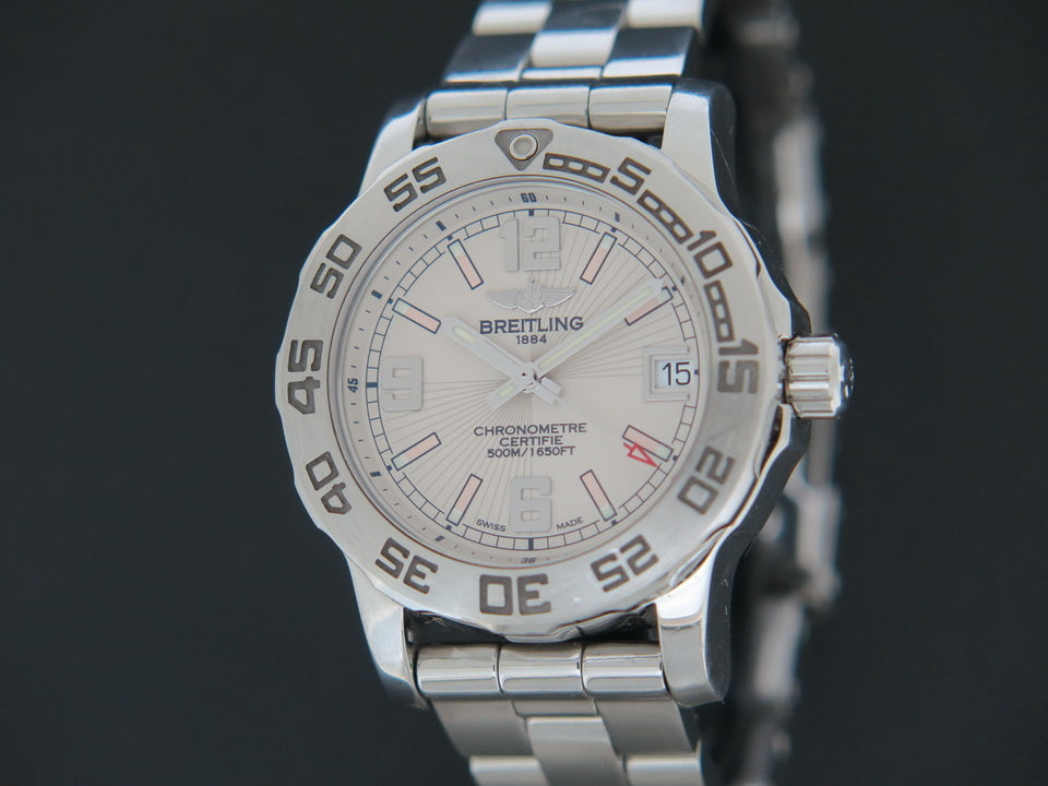 Breitling Colt 33 Silver Dial A7738711 (1)
