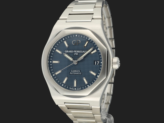 Girard-Perregaux Laureato 42MM Blue Dial Automatic