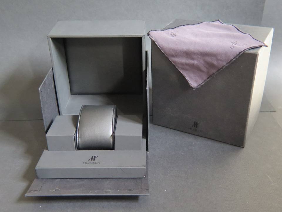 Hublot Box (1)