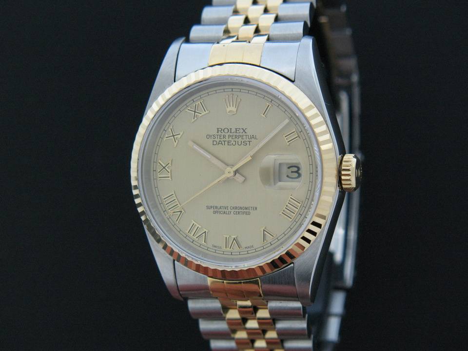 Rolex Oyster Perpetual Datejust (1)