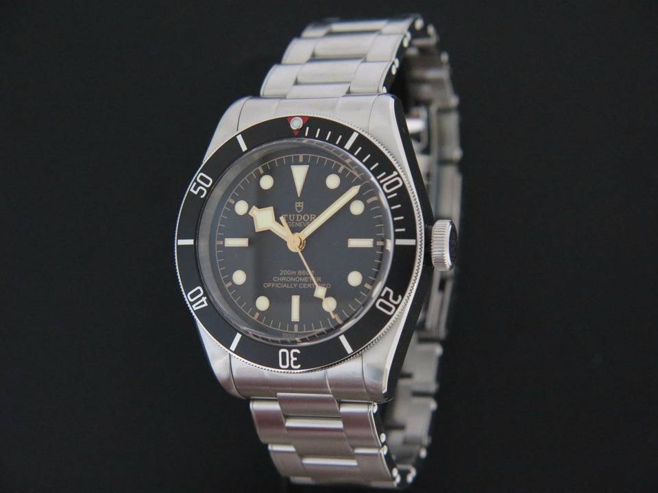 Tudor Heritage Black Bay 79230N NEW (1)