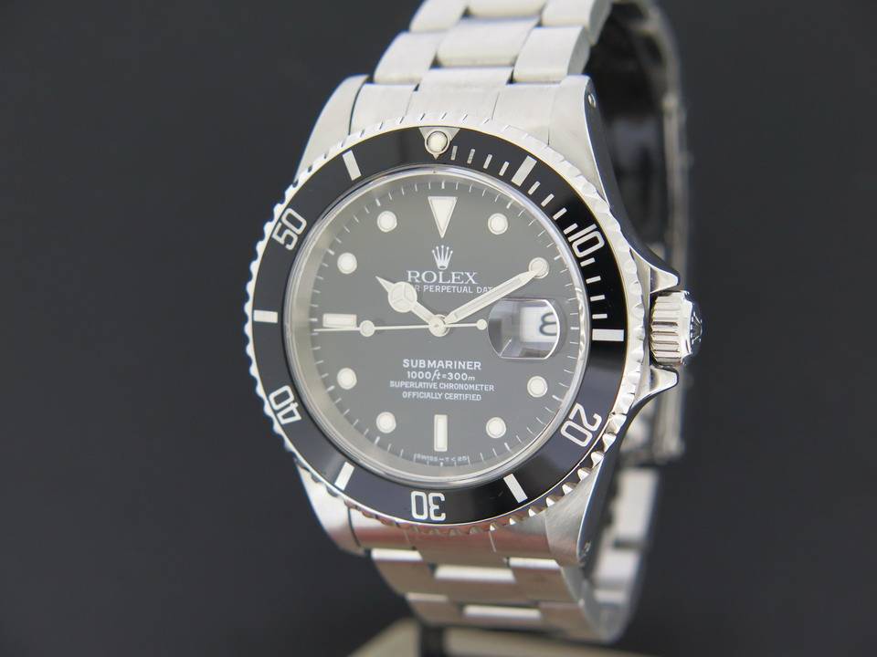 Rolex Oyster Perpetual Submariner Date (1)
