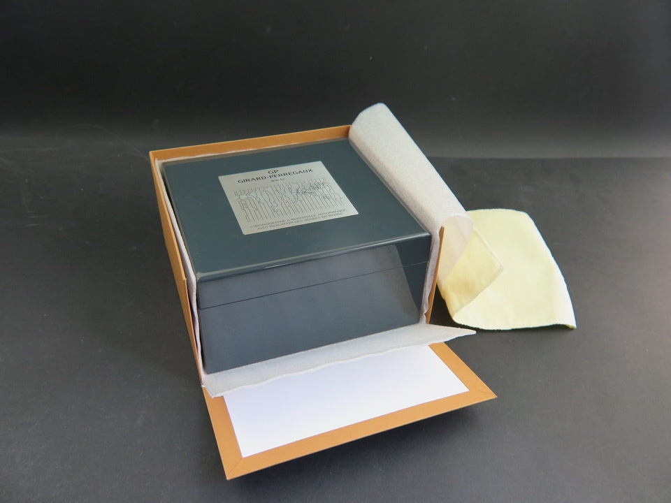 Girard-Perregaux WW.TC Box (1)