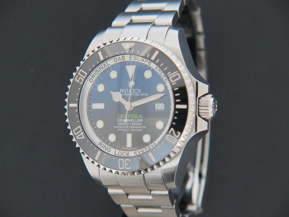Rolex Sea-Dweller Deepsea D-Blue 116660 (1)