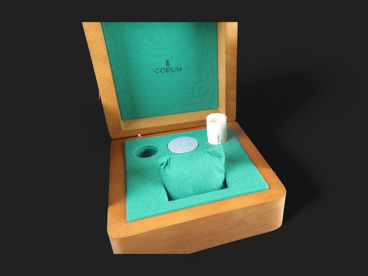 Corum Bubble "Royal Flush" Box Set (1)
