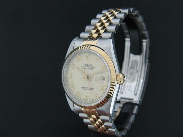 Rolex Oyster Perpetual Datejust (1)