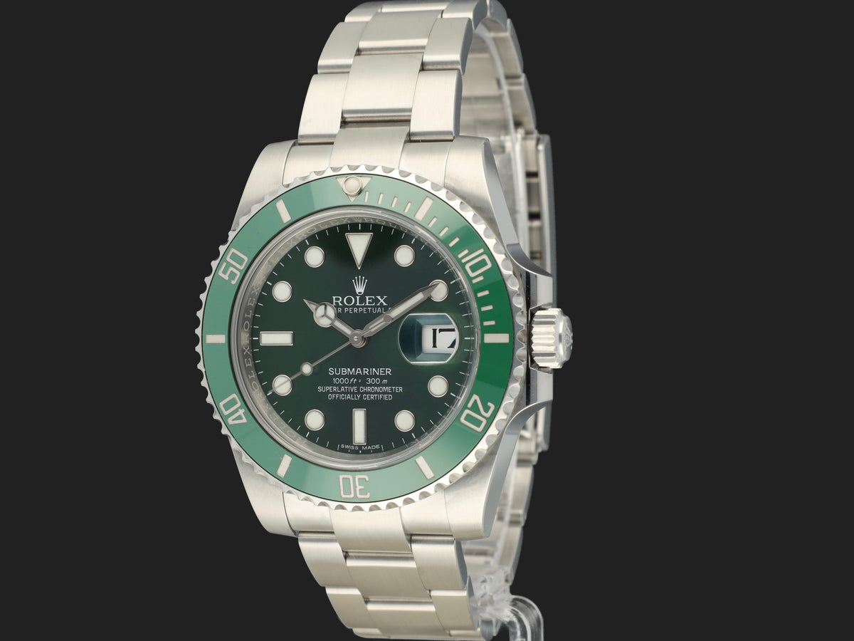 Rolex Submariner Date 116610LV (1)