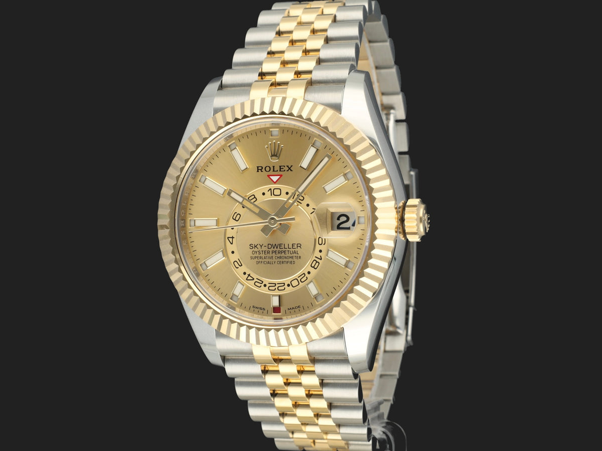 Rolex Sky-Dweller Gold/Steel Champagne Dial 326933 (1)