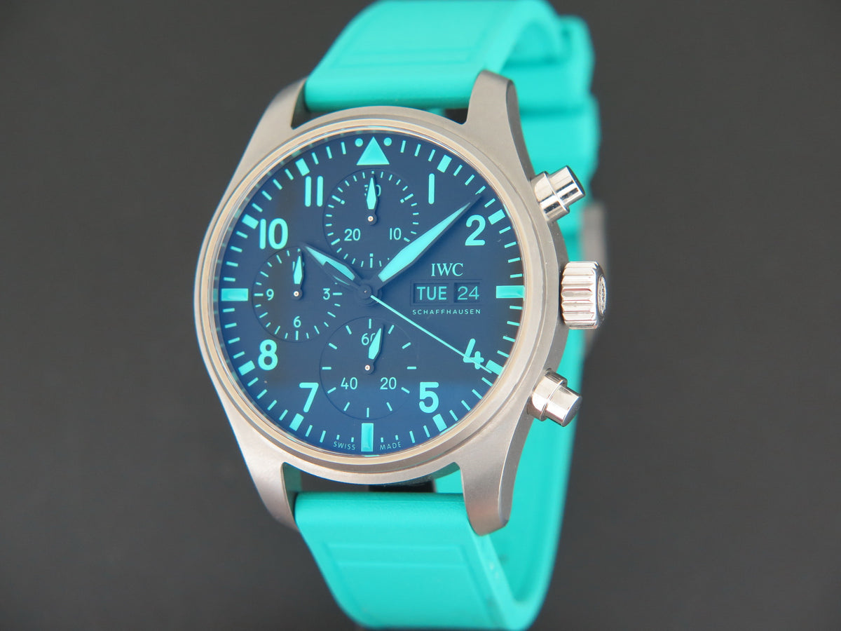 IWC Pilot's Watch Chronograph 41 Mercedes-AMG Petronas Formula One IW388108 NEW (1)