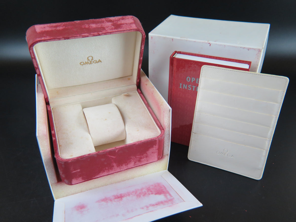 Omega Box Set with manual (1)