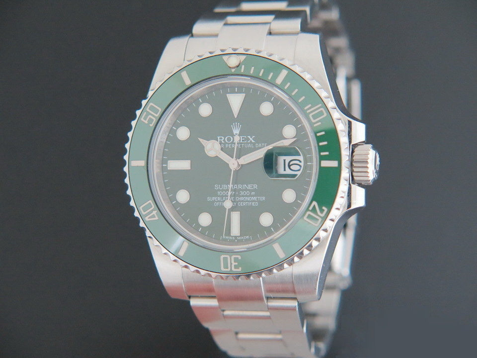 Rolex Submariner Date 116610LV (1)
