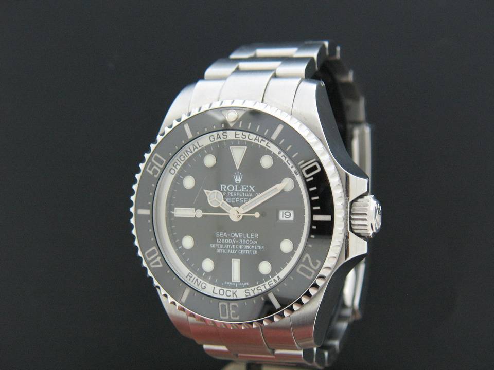 Rolex Oyster Perpetual Deepsea Sea-dweller (1)