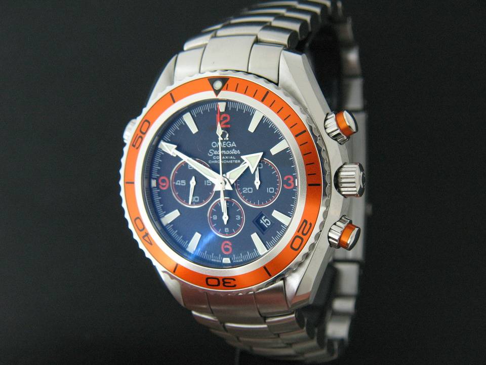 Omega Seamaster Planet Ocean Co-axial Chronometer (1)