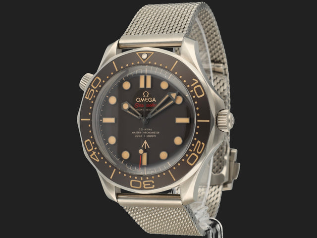 Omega Seamaster Diver 300M 007 Edition