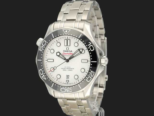 Omega Seamaster Diver 300M Co-Axial Master Chronometer White Dial