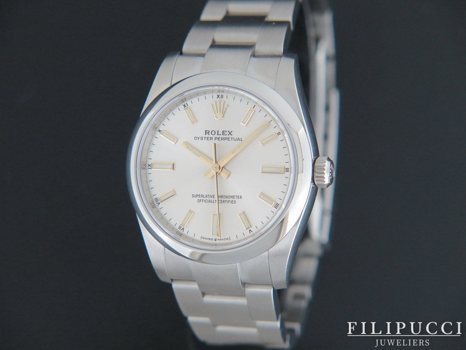 Rolex Oyster Perpetual 34 Silver Dial 124200 NEW MODEL (1)