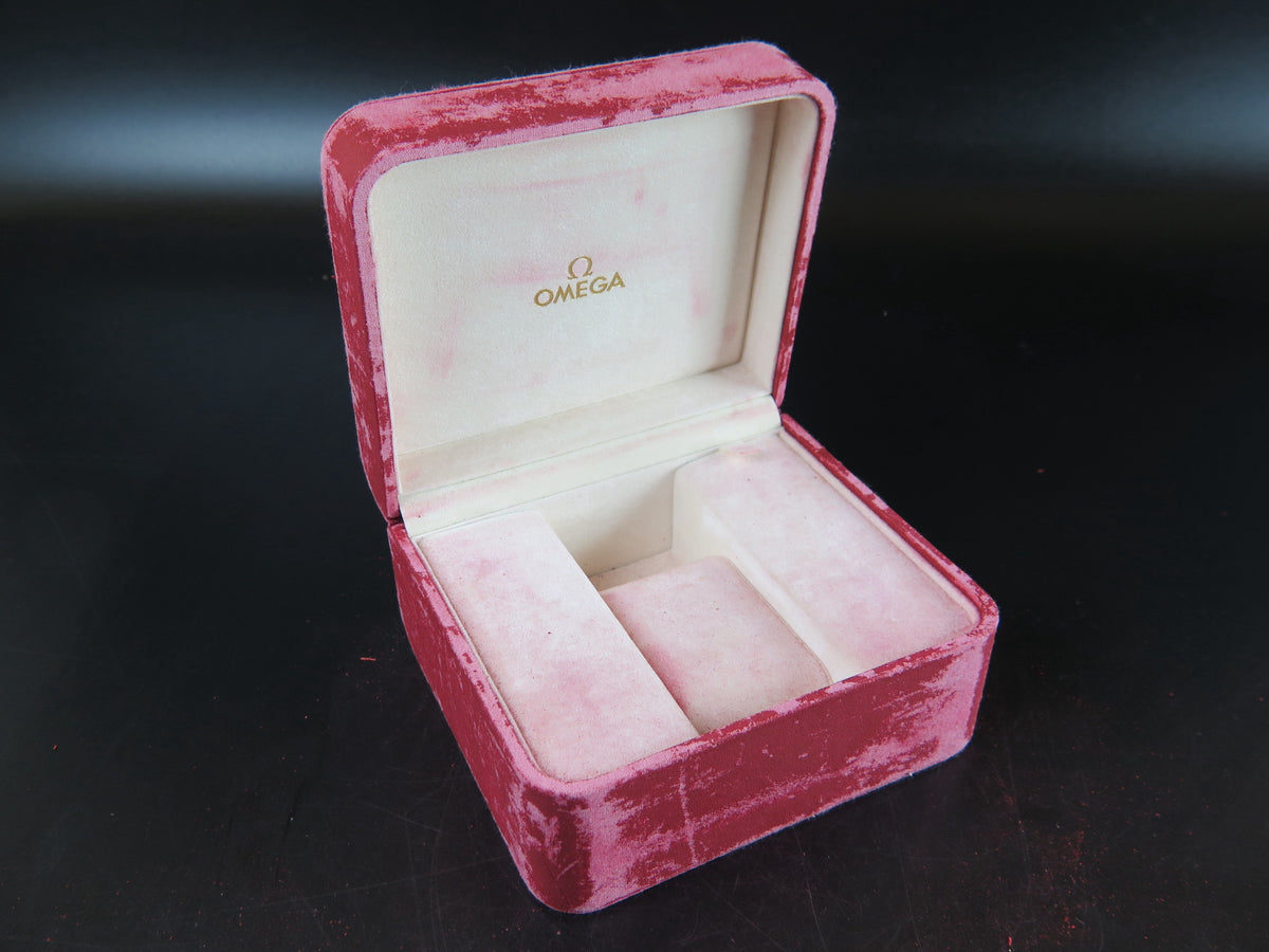 Omega Box (1)
