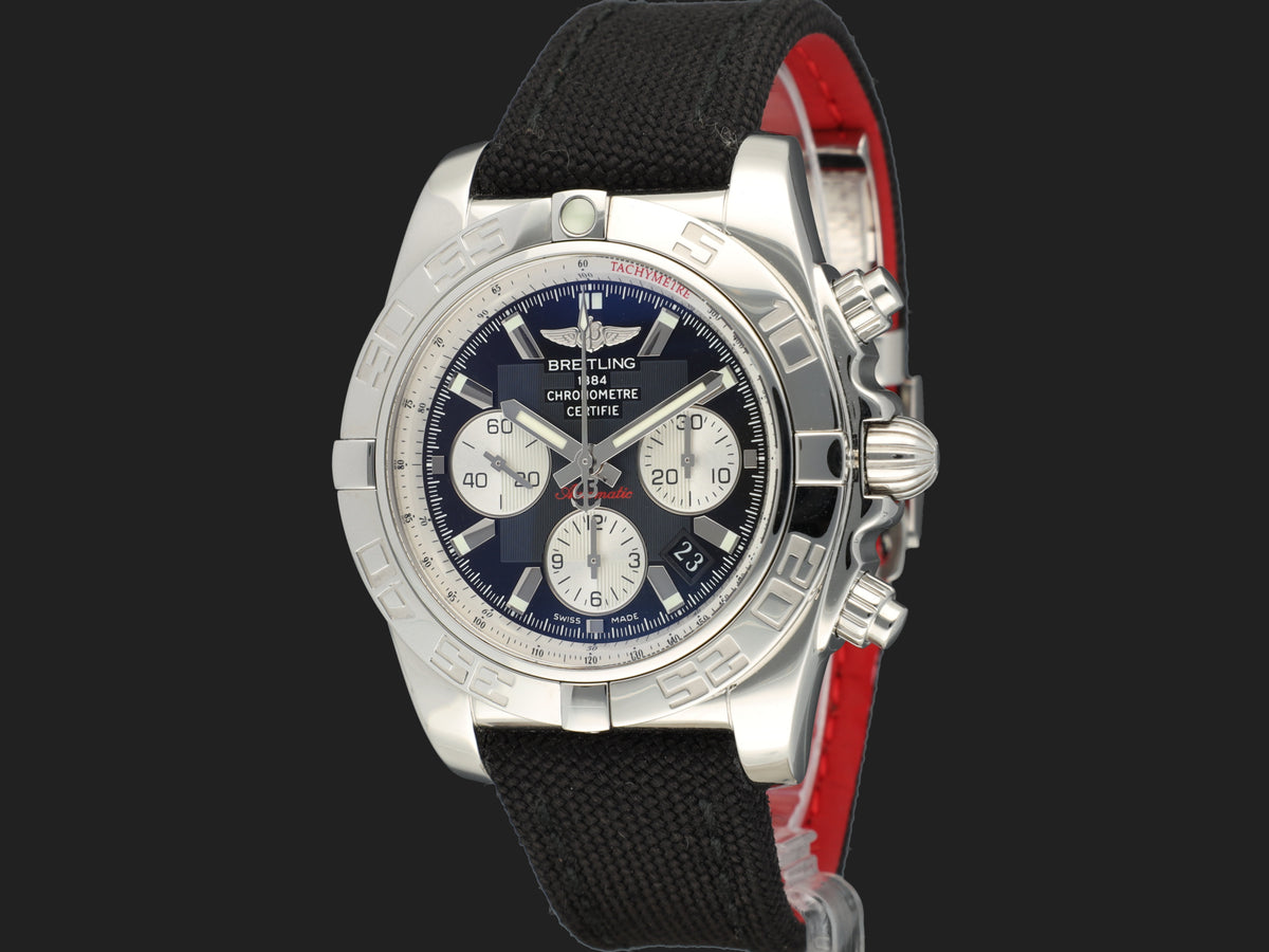 Breitling Chronomat 44 Black Dial AB0110 (1)