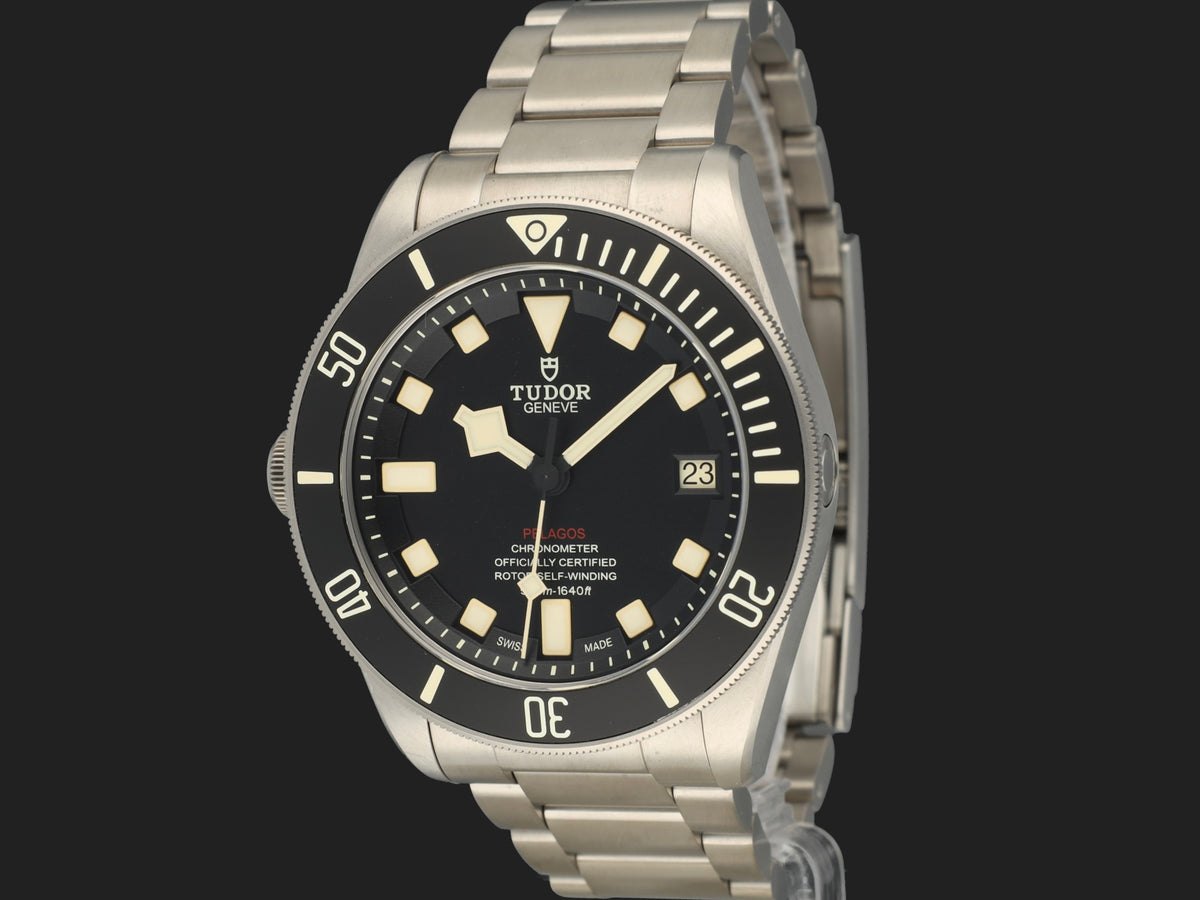 Tudor Pelagos LHD 25610TNL  (1)