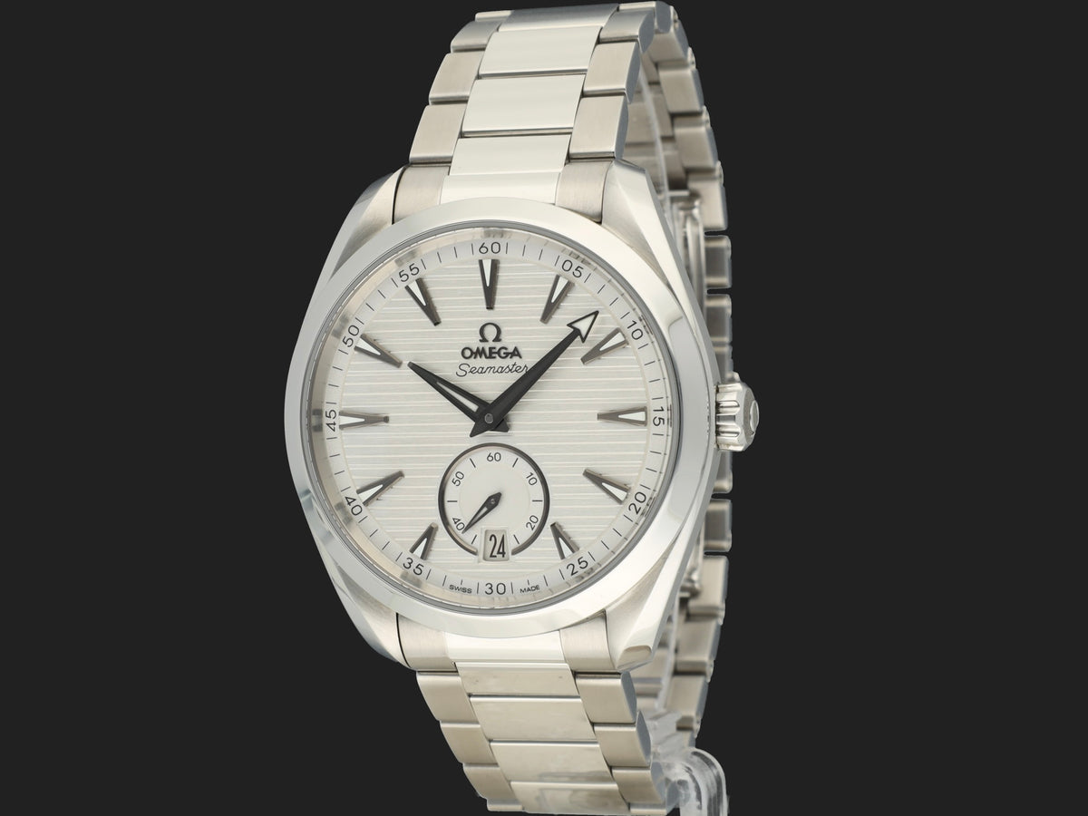 Omega Seamaster Aqua Terra 150M Small Seconds 41 220.10.41.21.02.002 (1)