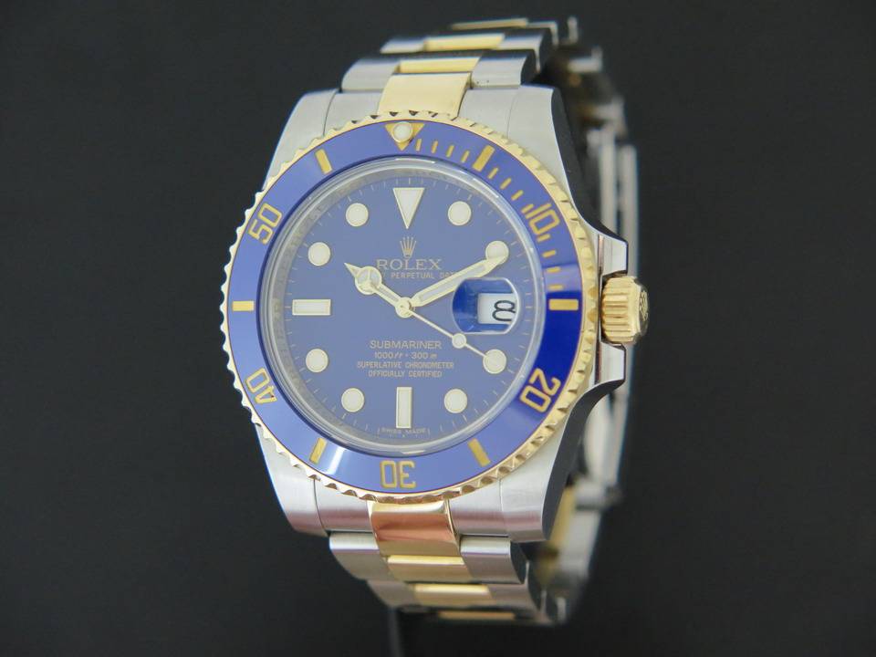 Rolex Oyster Perpetual Submariner Date (1)