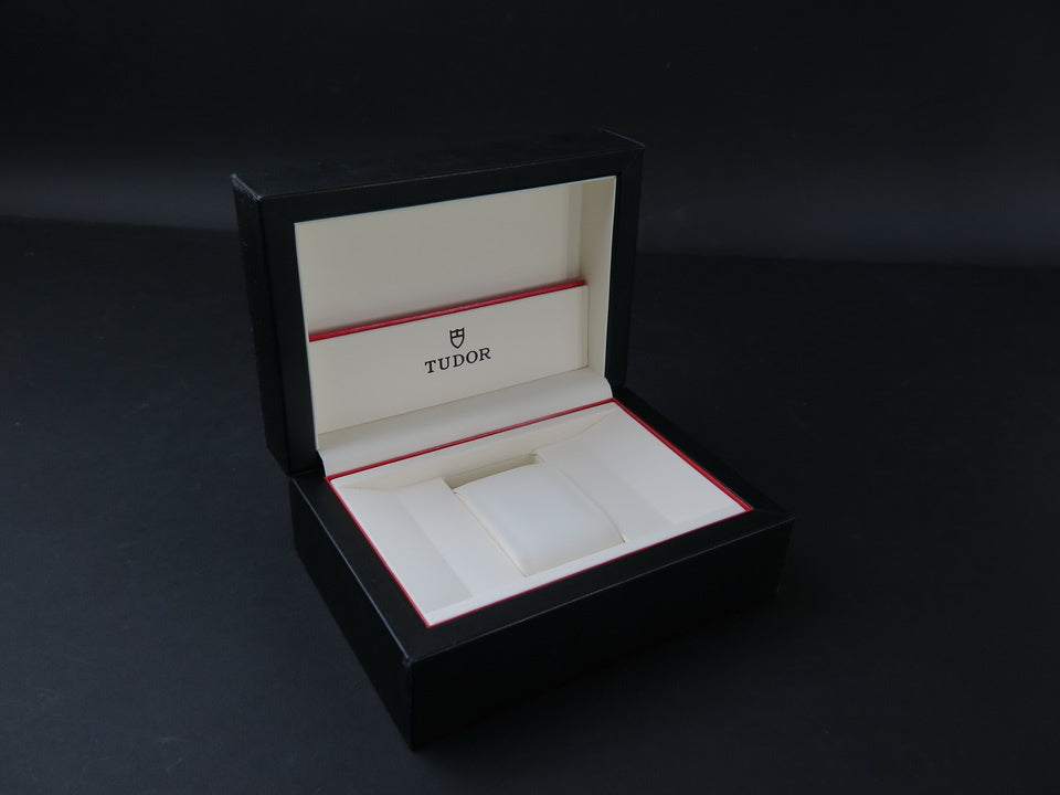 Tudor Box ref. 44092.04 (1)