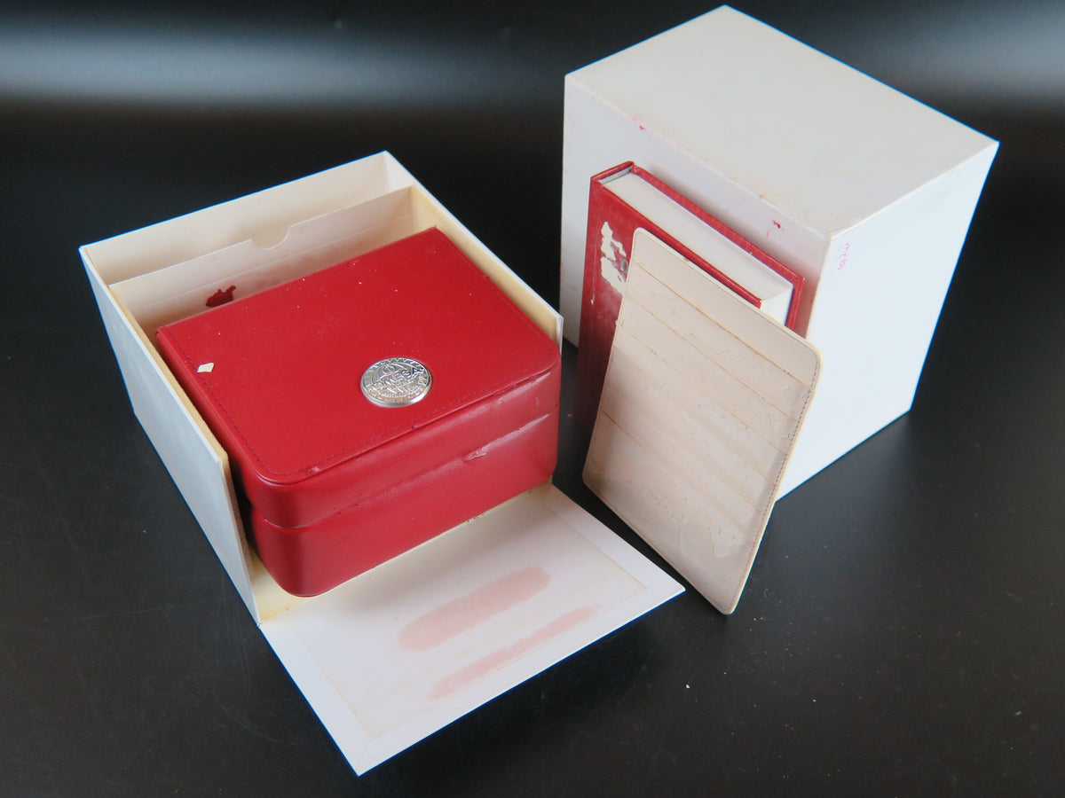 Omega Box Set With Cardholder And Manual (1)