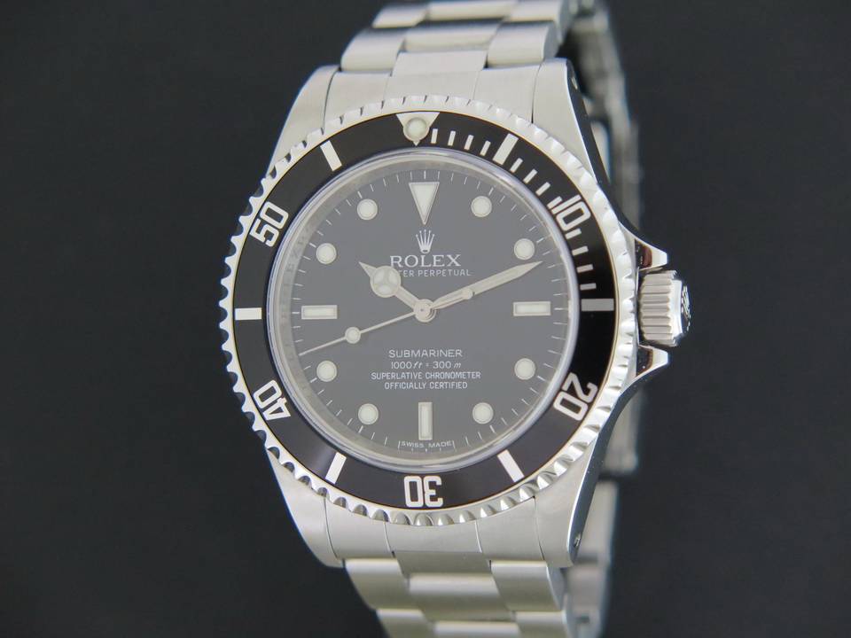 Rolex submariner No Date 14060M (1)