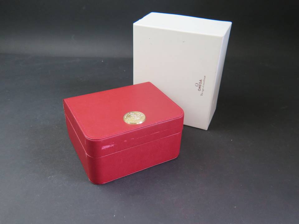 Omega Box (1)