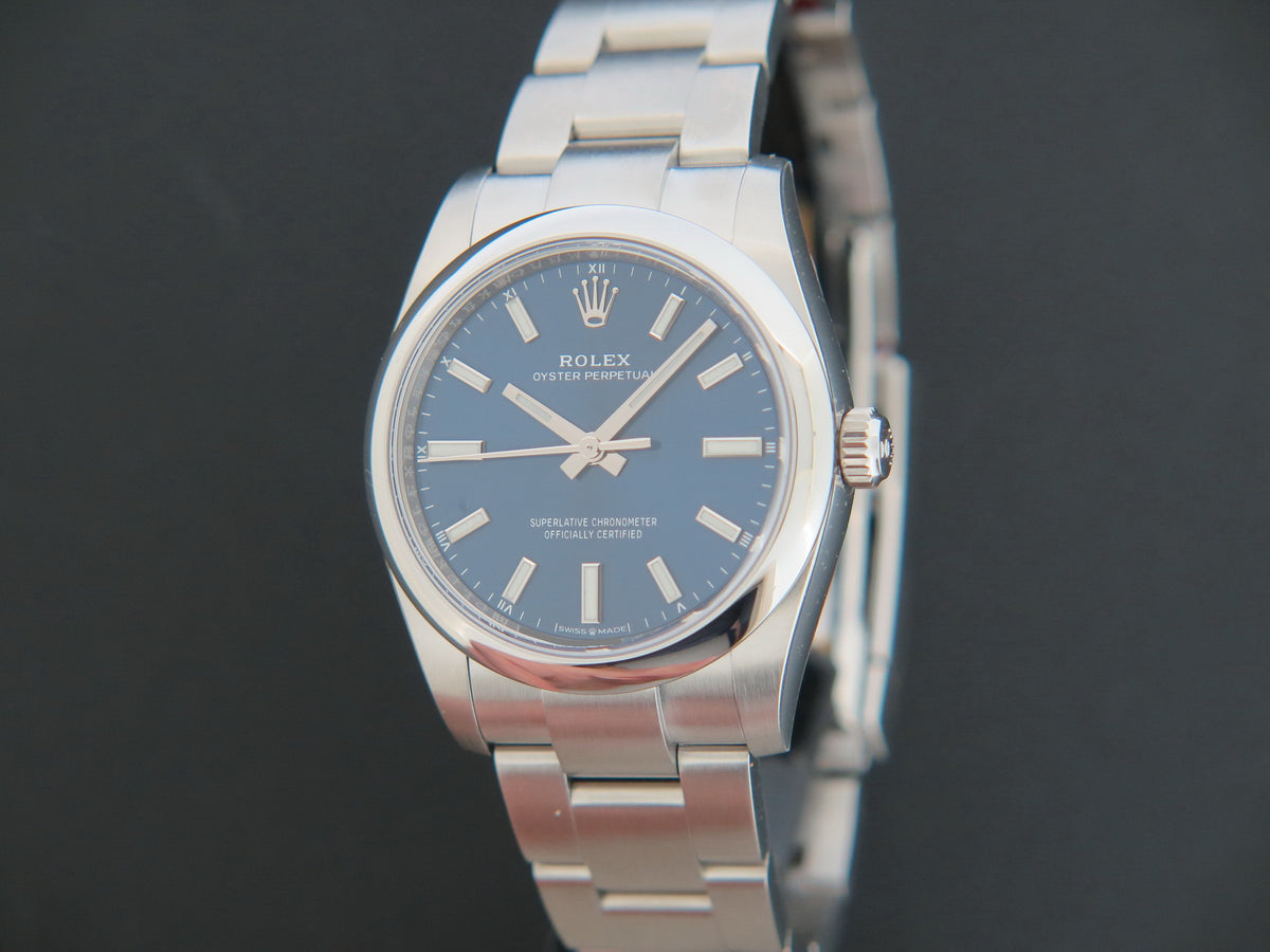 Rolex Oyster Perpetual 34 Blue Dial 124200 NEW FULL STICKERS (1)