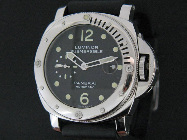 Panerai Luminor Submersible