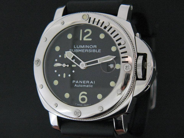 Panerai Luminor Submersible