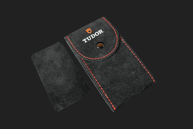 Tudor Travel pouch