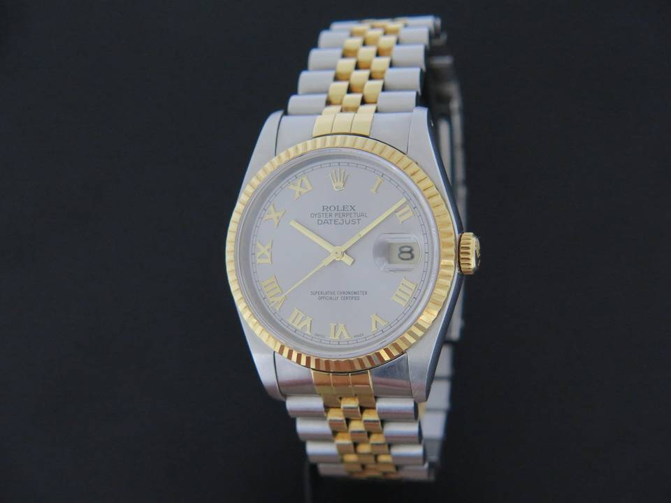 Rolex Oyster Perpetual Datejust (1)