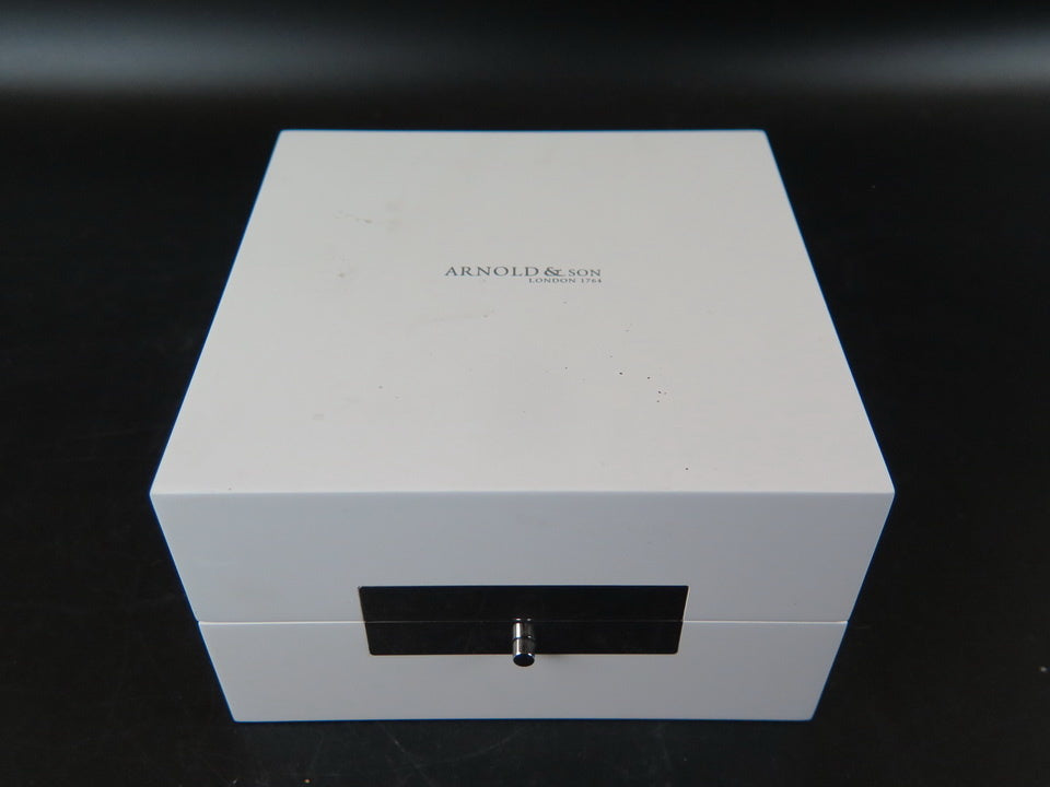 Arnold & Son Watch Box (1)