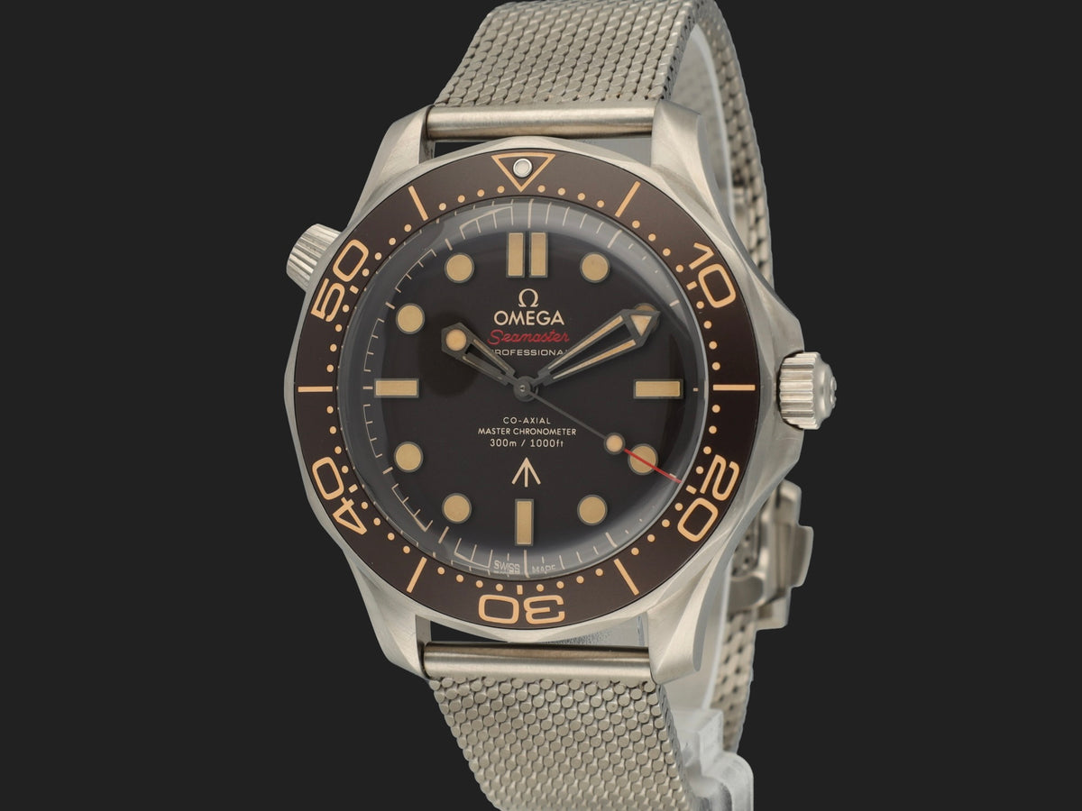 Omega Seamaster Diver 300M 007 Edition 210.90.42.20.01.001 (1)