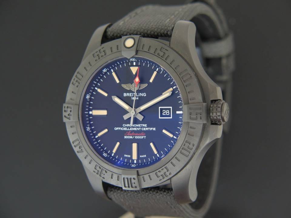 Breitling Avenger Blackbird (1)