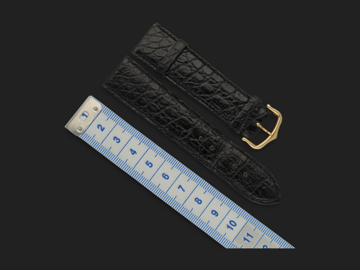 Cartier Black Alligator Strap 20MM with original 18kt Cartier buckle (1)