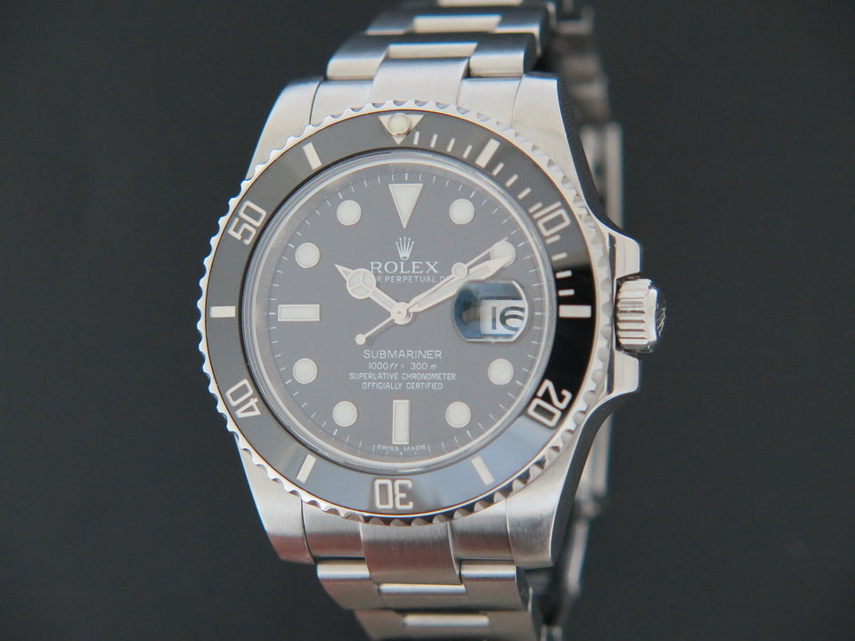 Rolex Submariner Date 116610LN  (1)