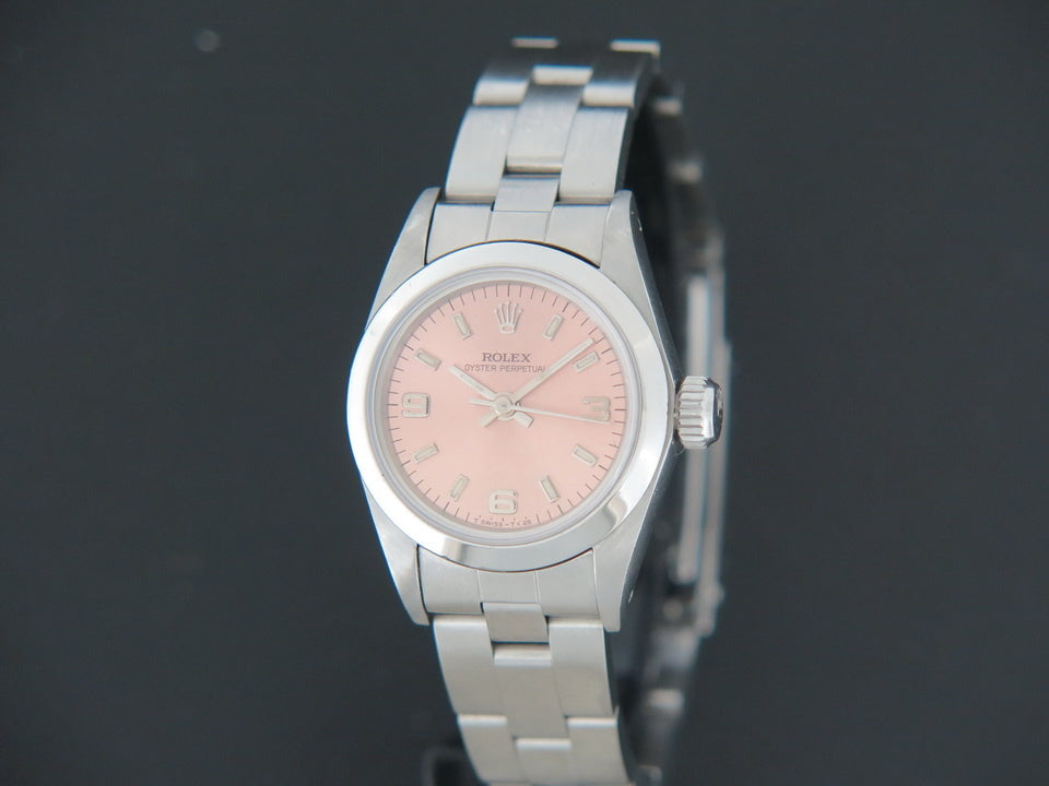 Rolex Oyster Perpetual 24 mm 67180 (1)