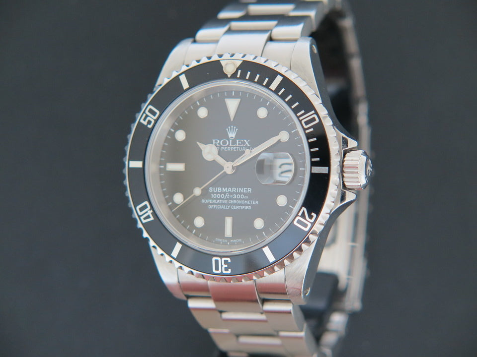 Rolex Submariner Date 16610  (1)