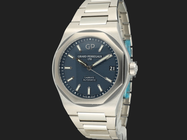 Girard-Perregaux Laureato 42MM Blue Dial Automatic 81010 NEW 81010-11-431-11A