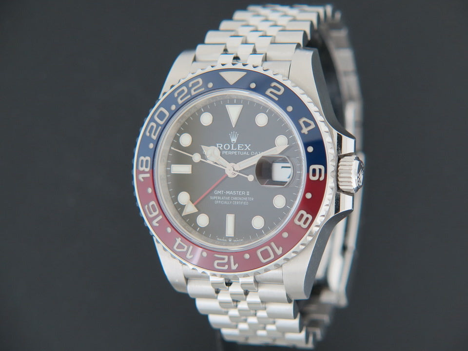 Rolex GMT-Master II 126710BLRO "Pepsi" (1)