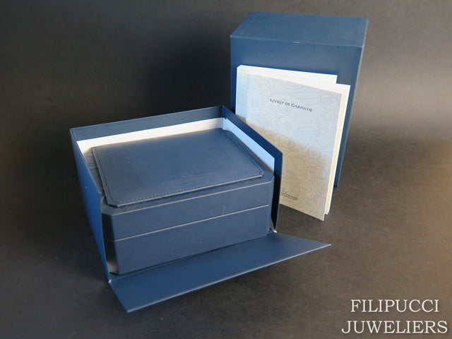 Jaeger-LeCoultre Box and booklets
