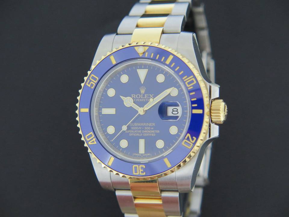 Rolex Oyster Perpetual Submariner Date (1)