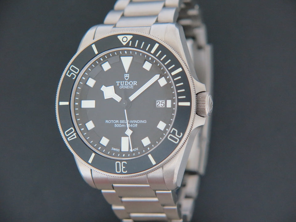Tudor Pelagos Black Dial 25500TN (1)